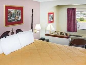 Baymont Biloxi/Ocean Springs