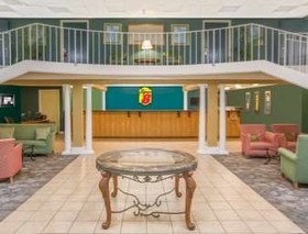 Super 8 by Wyndham Biloxi