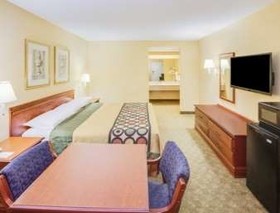 Super 8 by Wyndham Diberville Biloxi Area
