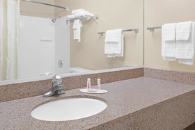 Super 8 by Wyndham Biloxi