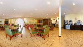 Super 8 by Wyndham Biloxi