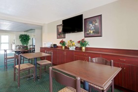 Microtel Inn & Suites by Wyndham Brandon