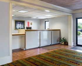 Econo Lodge Canton