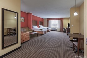 Holiday Inn Express & Suites Cleveland
