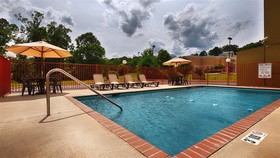 Americas Best Value Inn & Suites Clinton/Jackson