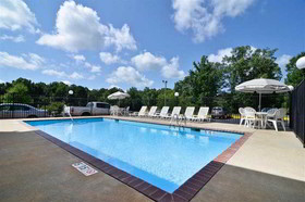 Americas Best Value Inn & Suites Clinton/Jackson