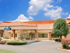 Days Inn by Wyndham Columbus
