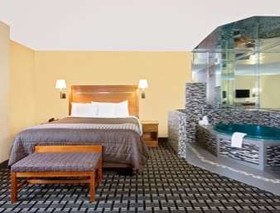 Days Inn by Wyndham Columbus