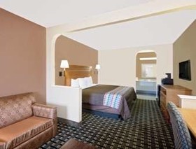 Days Inn by Wyndham Columbus