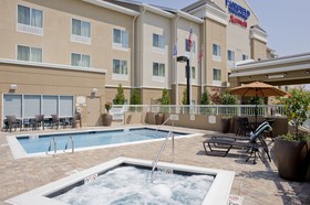 Fairfield Inn & Suites Columbus