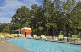 Holiday Inn Express & Suites COLUMBUS NORTH