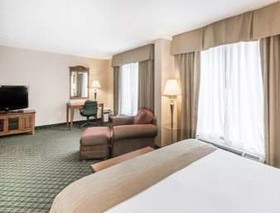 Comfort Inn & Suites Columbus