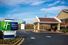 Holiday Inn Express & Suites Corinth