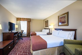 Holiday Inn Express & Suites Corinth
