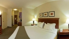 Holiday Inn Express & Suites Jackson - Flowood