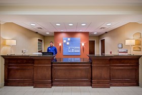 Holiday Inn Express & Suites Jackson - Flowood