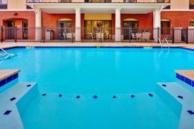Holiday Inn Express & Suites Jackson - Flowood