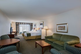 Holiday Inn Express & Suites Jackson - Flowood