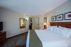 Holiday Inn Express & Suites Jackson - Flowood