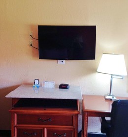 Americas Best Value Inn-Forest