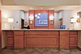 Holiday Inn Express & Suites Forest