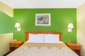 Days Inn by Wyndham Fulton