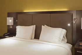 Holiday Inn Express Hotel & Suites Fulton
