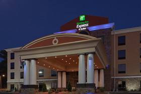 Holiday Inn Express Hotel & Suites Fulton