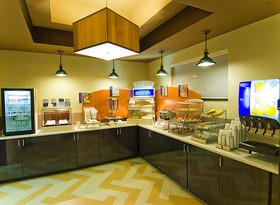 Holiday Inn Express Hotel & Suites Fulton