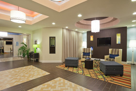 Holiday Inn Express Hotel & Suites Fulton