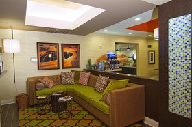 Holiday Inn Express Hotel & Suites Fulton