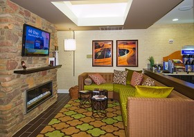 Holiday Inn Express Hotel & Suites Fulton