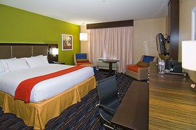 Holiday Inn Express Hotel & Suites Fulton