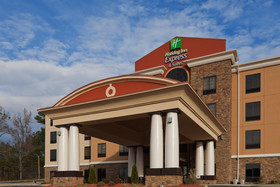 Holiday Inn Express Hotel & Suites Fulton
