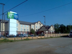 Holiday Inn Express & Suites Greenville