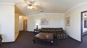 Holiday Inn Express & Suites Greenville