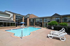 SureStay Plus Hotel by Best Western Greenwood