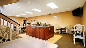 SureStay Plus Hotel by Best Western Greenwood