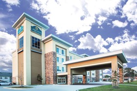 La Quinta Inn & Suites by Wyndham Hattiesburg - I-59
