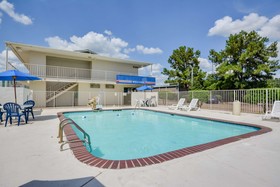 Motel 6 Hattiesburg, MS
