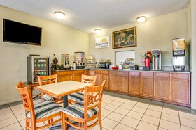 Days Inn by Wyndham Hernando