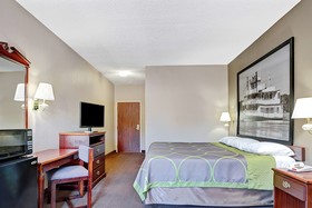 Super 8 by Wyndham Hernando