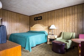Hotel Holly Springs MS by OYO Rooms