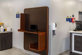 Days Inn & Suites by Wyndham Horn Lake/Memphis Graceland