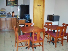 Americas Best Value Inn - Indianola