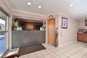 Americas Best Value Inn - Indianola