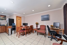 Americas Best Value Inn - Indianola