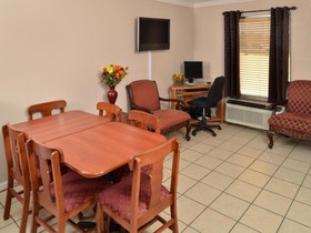 Americas Best Value Inn - Indianola