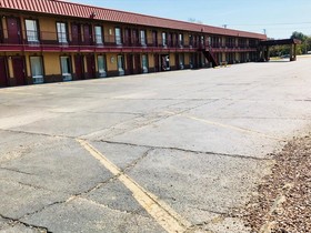 Americas Best Value Inn - Indianola