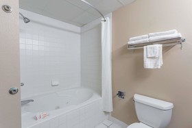 Super 8 by Wyndham Indianola